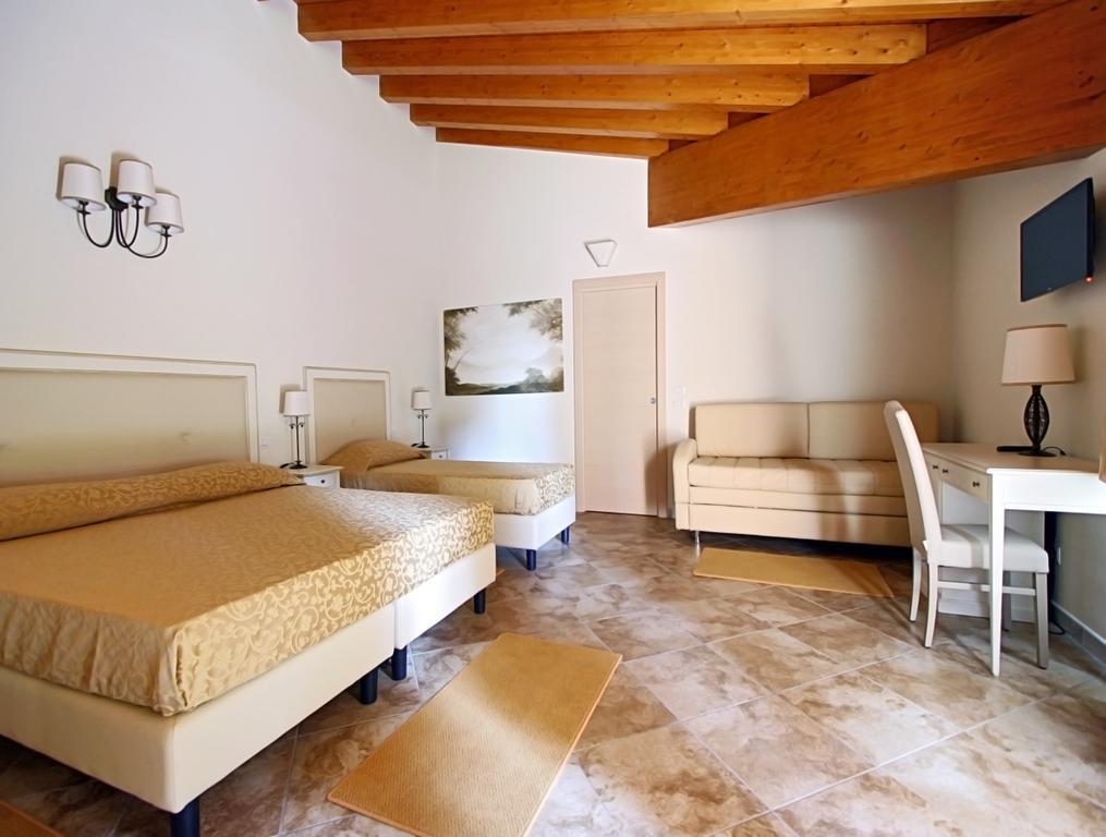 Hotel Villa Borghesi Corte dei Cortesi Szoba fotó